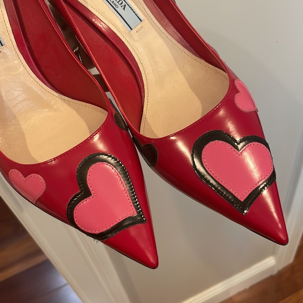 Prada hearts leather pumps - Picture 5 of 11